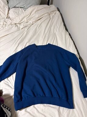 Rocawear Men's Deep Blue Crewneck Sweatshirt